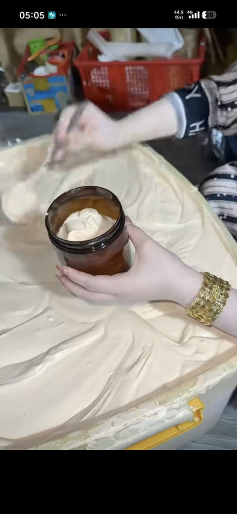 PREMIUM FACE WHITENING CREAM